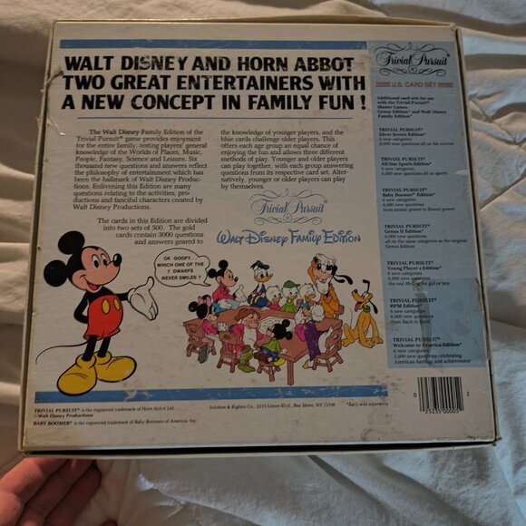 Vintage Walt Disney Family Edition Trivial Pursuit - Complete Game! - Picture 2 of 2